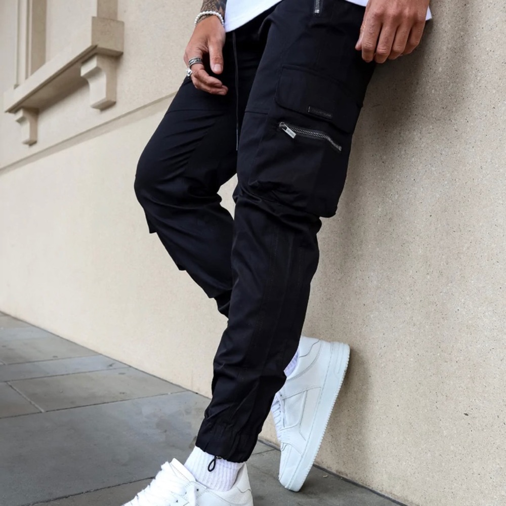 Sans Pareil Black Cargo Pants Medium